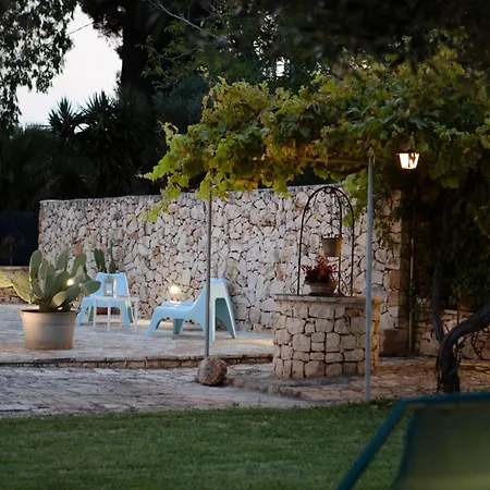Trullo Porta Celeste 别墅 圣米凯莱萨伦蒂诺