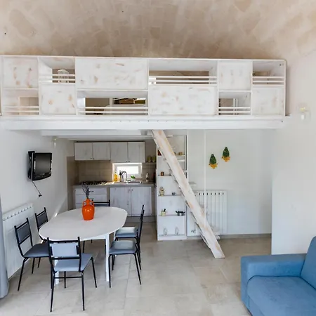 Trullo Porta Celeste 别墅 *